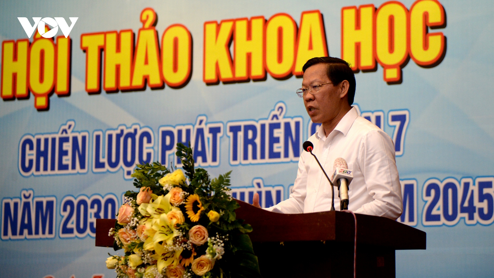 Chủ tịch TP.HCM Phan Văn Mãi: "Quận 7 phải nghĩ mình đặc thù trong đặc thù"