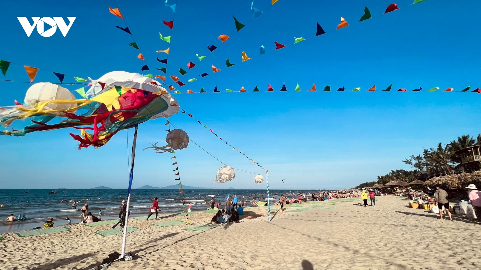 Khai mạc Festival biển “Hội An cảm xúc mùa hè”