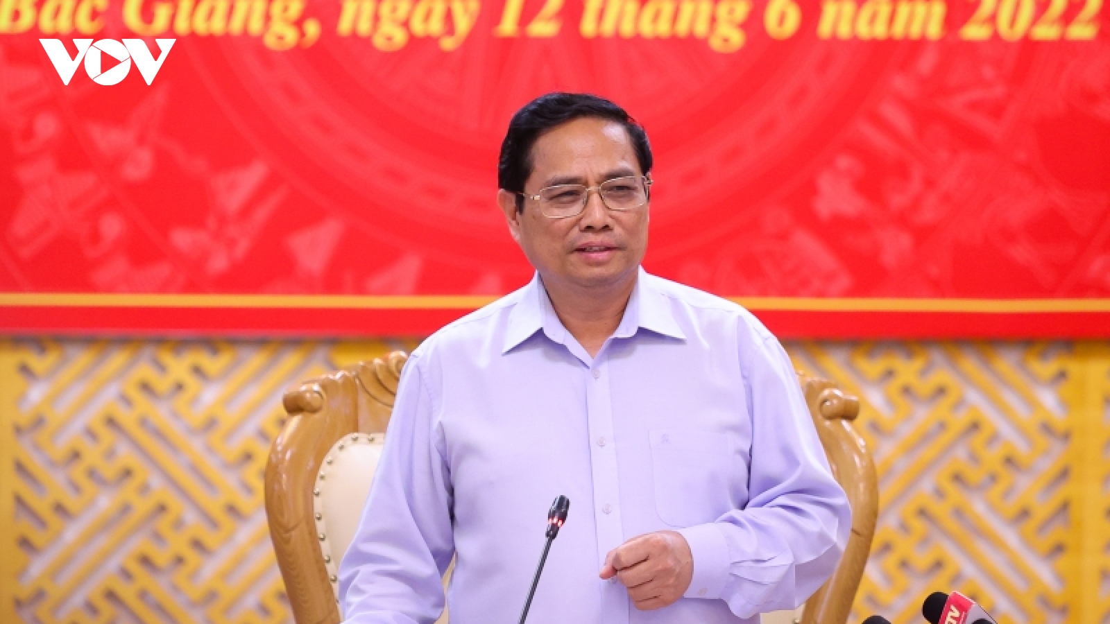Thủ tướng Phạm Minh Chính làm việc với Ban thường vụ Tỉnh ủy Bắc Giang