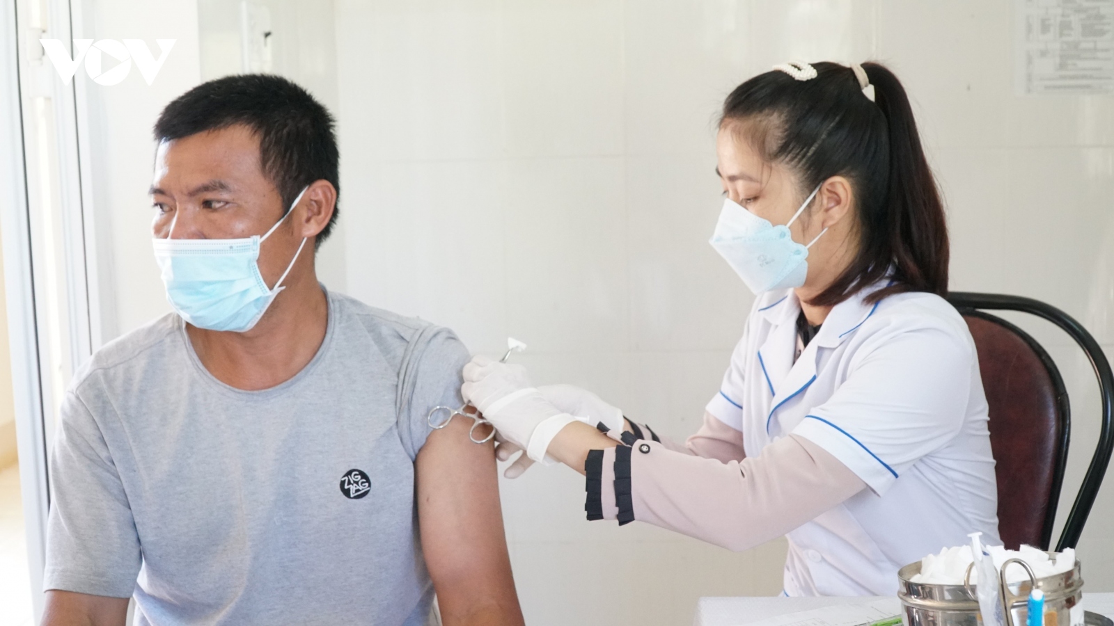 Lo ngại biến chủng mới, người dân Đắk Lắk đi tiêm vaccine COVID-19