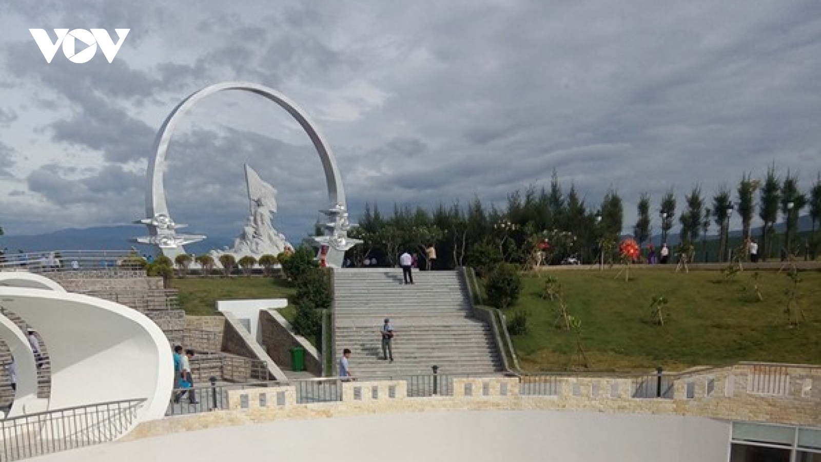 Thu hồi đất đã giao cho doanh nghiệp để mở rộng khu tưởng niệm Gạc Ma