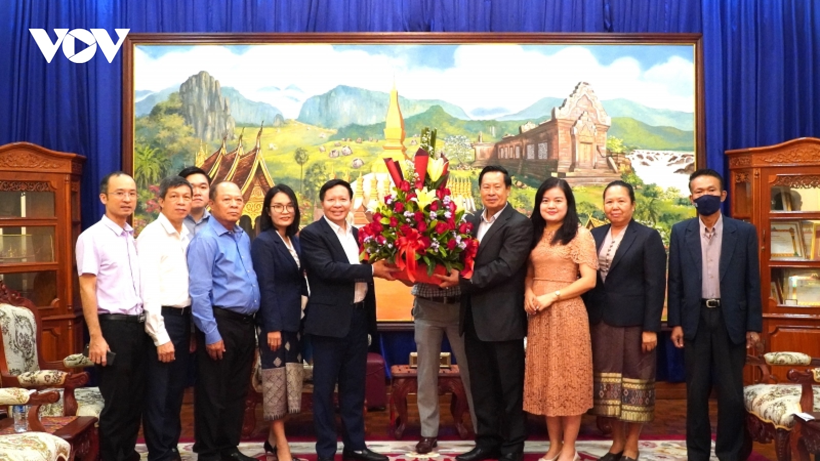 VOV đóng góp tích cực vào công tác tuyên truyền của Lào