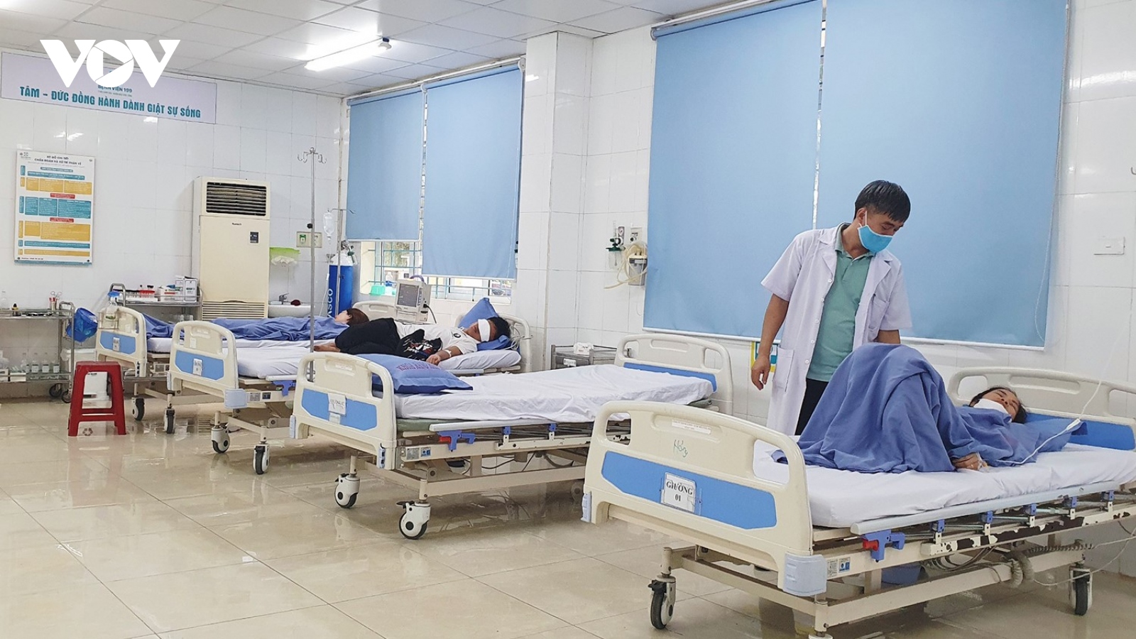 24 khách du lịch bị ngộ độc phải nhập viện cấp cứu ở Đà Nẵng