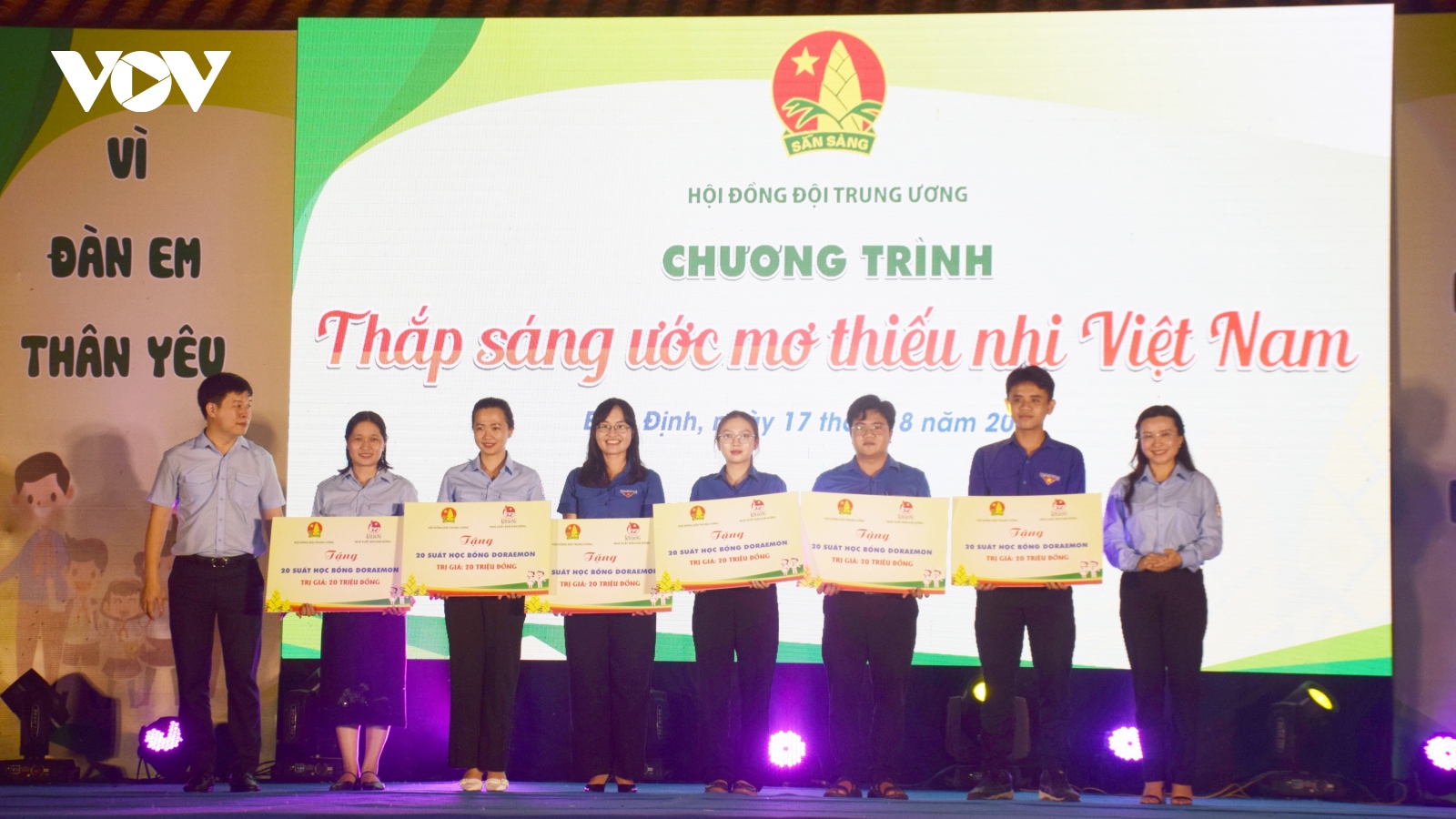 Hội đồng Đội Trung ương tổ chức chương trình Thắp sáng ước mơ thiếu nhi Việt Nam