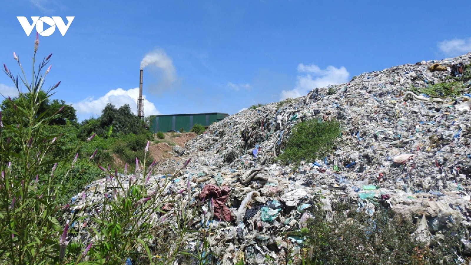 Khắc phục ô nhiễm tại Nhà máy xử lý rác ở huyện Đăk Hà, Kon Tum