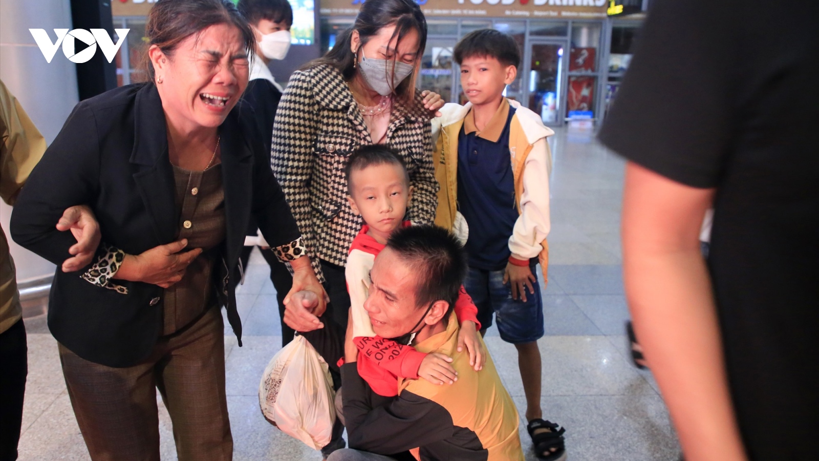 37 ngư dân Quảng Nam bị Malaysia bắt giữ đã về nước an toàn