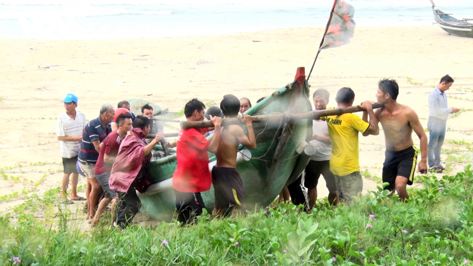 Quảng Nam triển khai sơ tán người dân khu vực ven biển trước 9h ngày 27/9