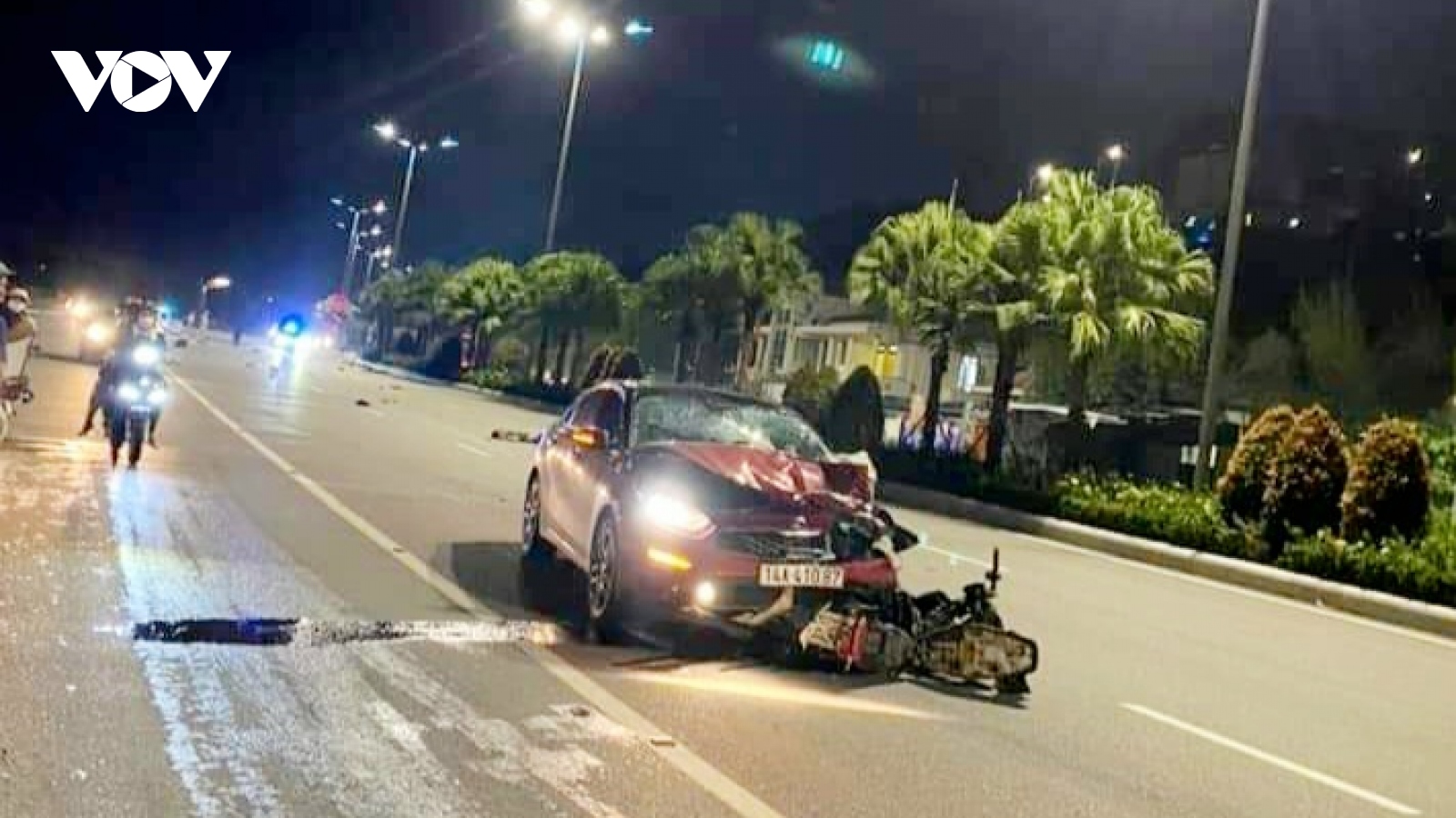 Ô tô va chạm với xe máy khiến 1 thanh niên tử vong ở Quảng Ninh