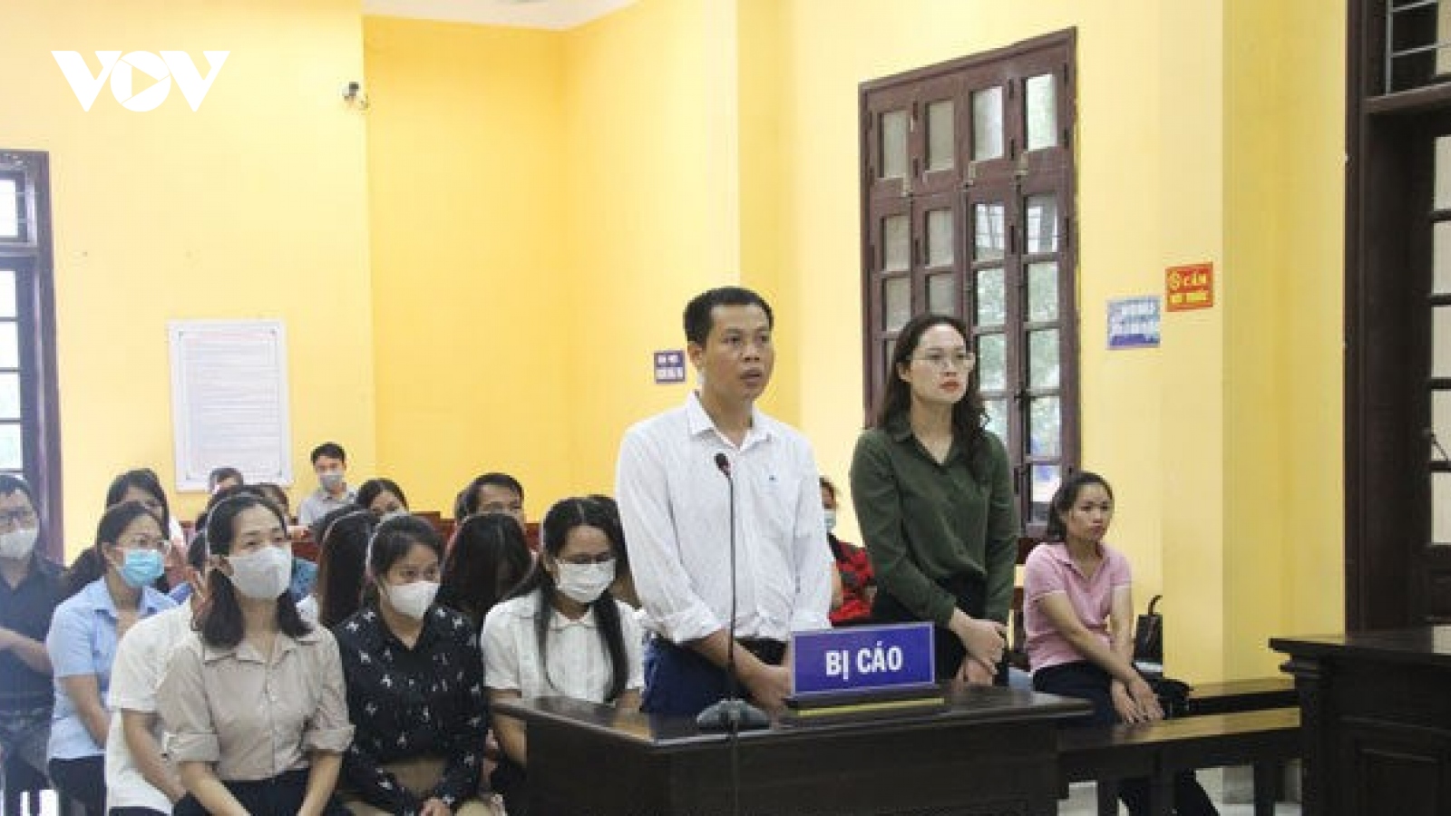 Lạng Sơn xét xử sơ thẩm gần 20 bị cáo vì tội "mua bán tài liệu bí mật Nhà nước"