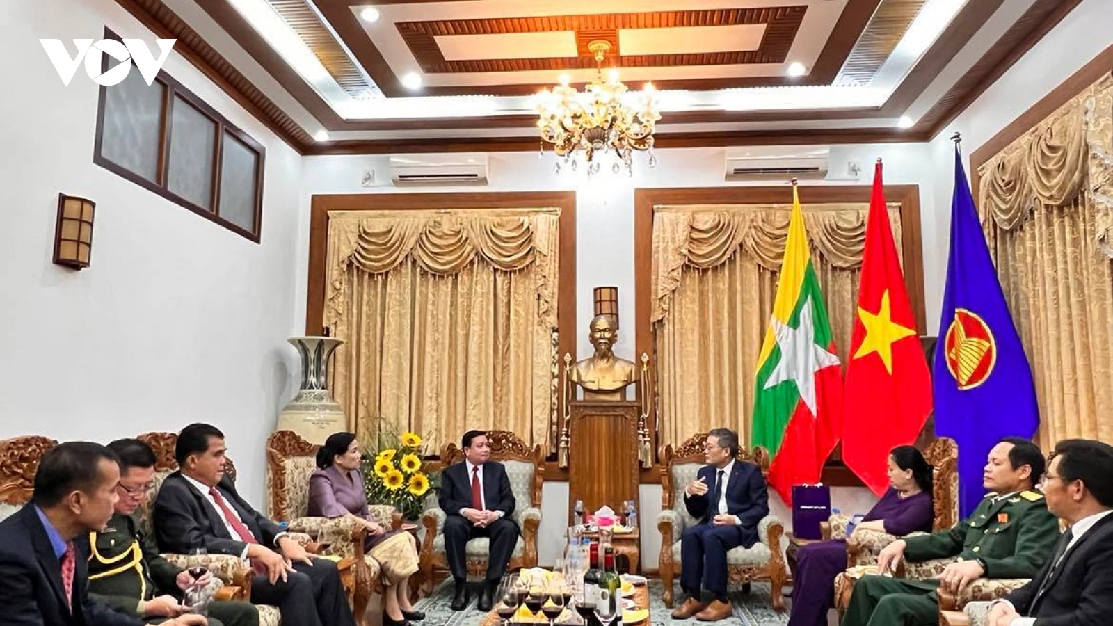 Đại sứ quán Lào tại Myanmar chúc mừng Quốc khánh Việt Nam