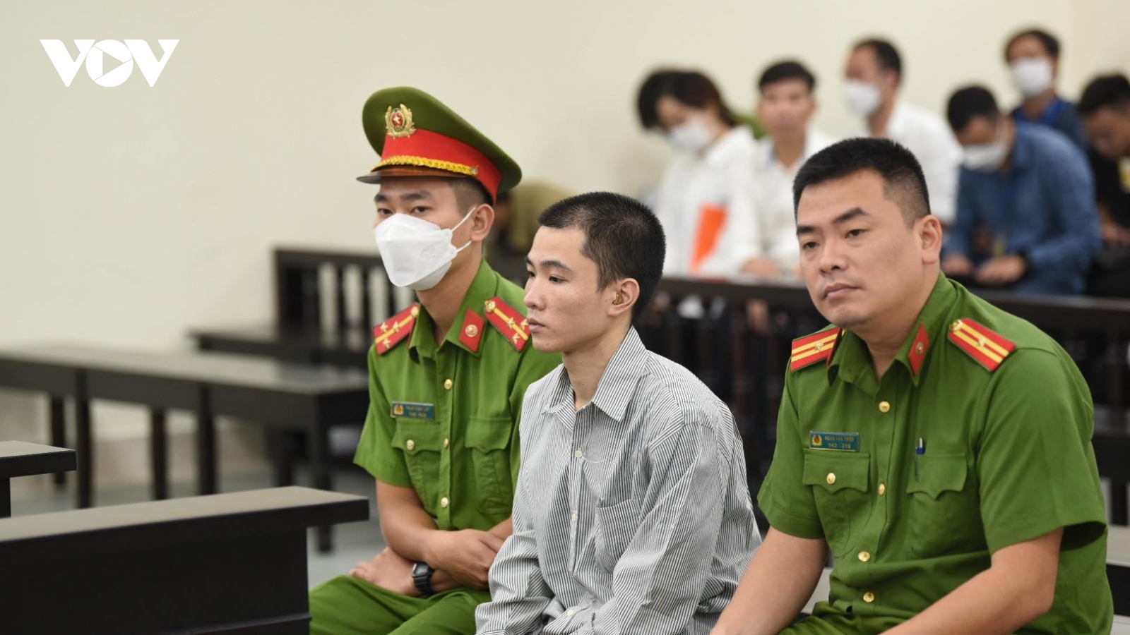 Đề nghị án tử hình với kẻ đóng đinh vào đầu bé 3 tuổi ở Hà Nội
