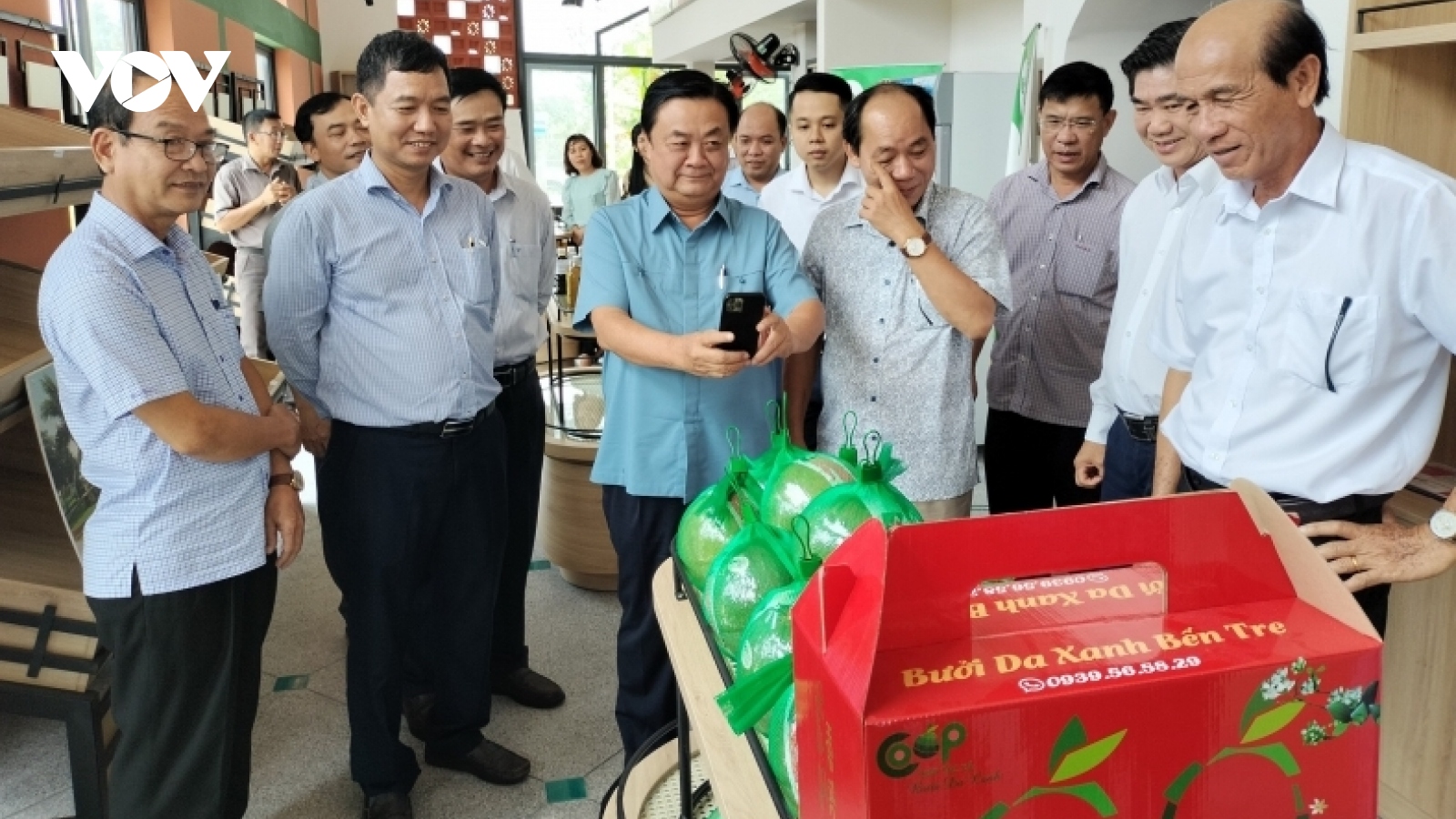 Bộ Trưởng Lê Minh Hoan làm việc về phát triển nông nghiệp tại Bến Tre