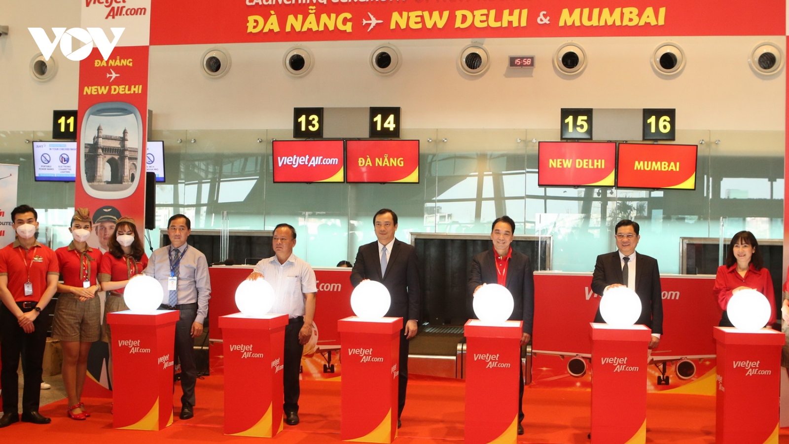 Khai trương các đường bay mới từ Đà Nẵng tới New Delhi và Mumbai (Ấn Độ)