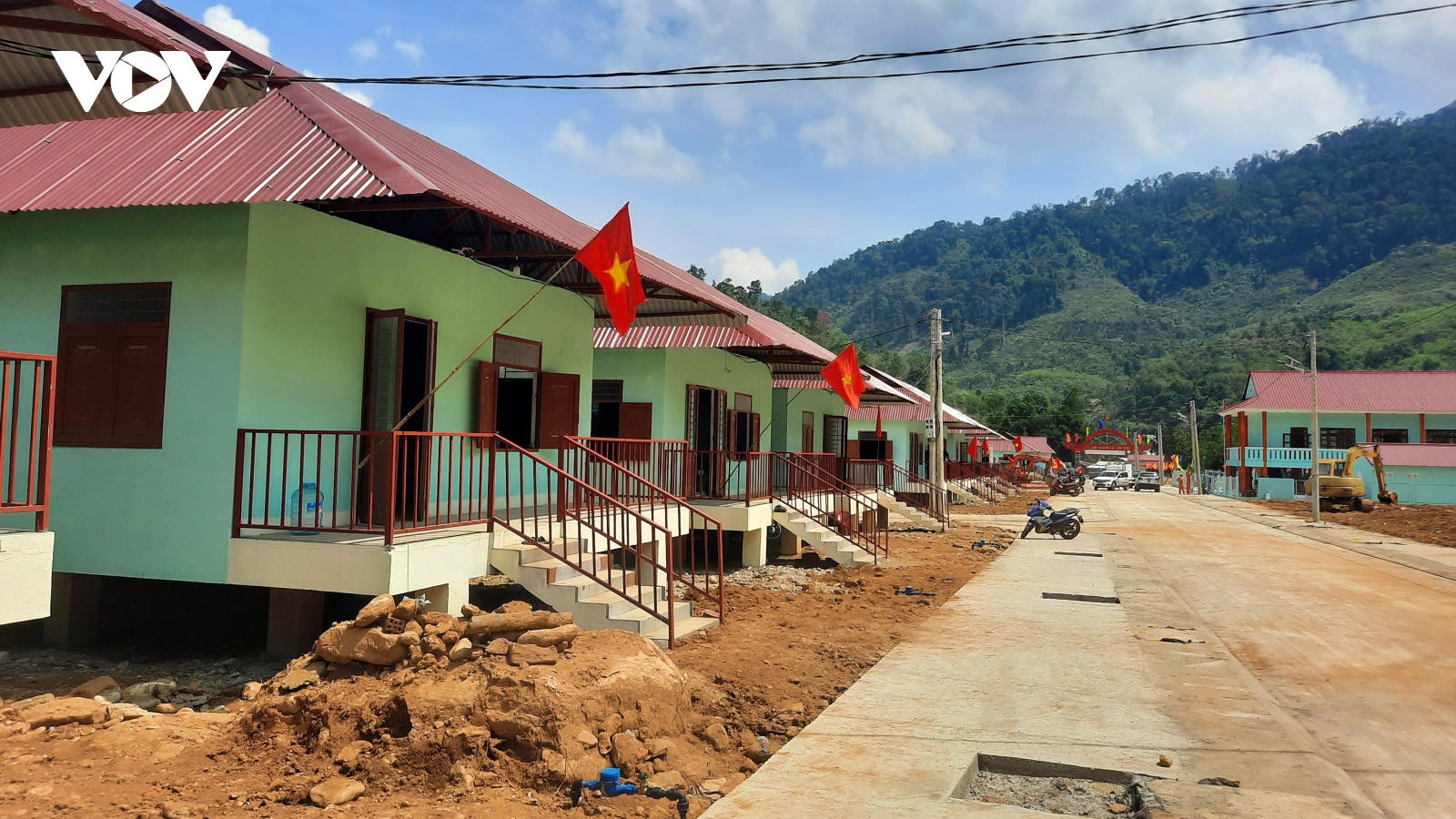 Đầu tư 60 tỷ đồng làm kè bảo vệ khu dân cư mới tại Trà Leng