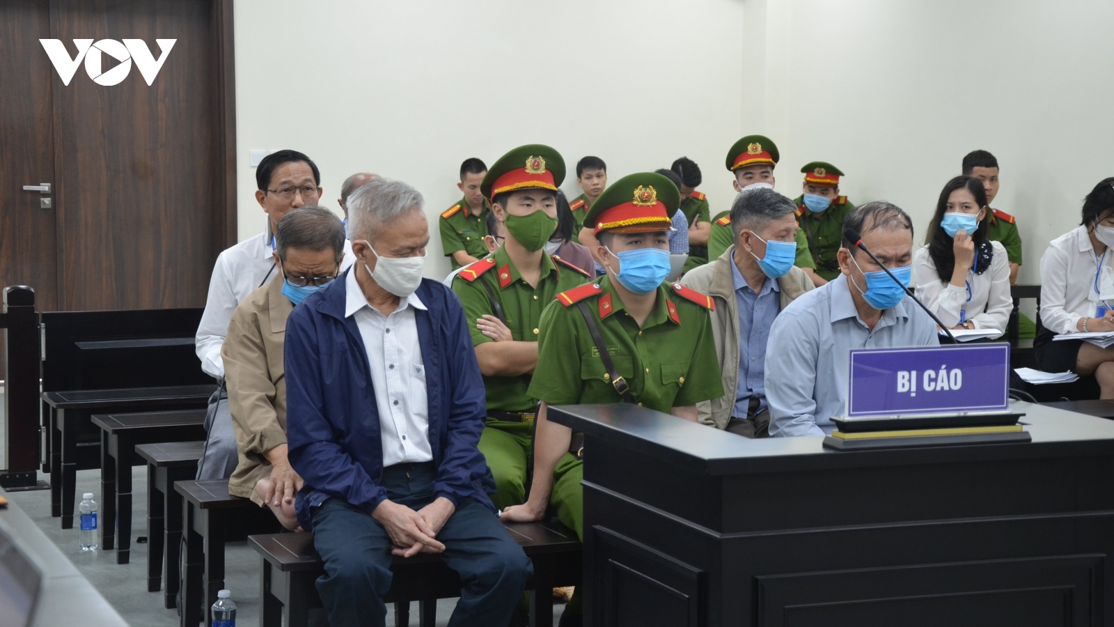 Nóng 24h: Xét xử cựu Thứ trưởng Bộ Y tế Cao Minh Quang và đồng phạm
