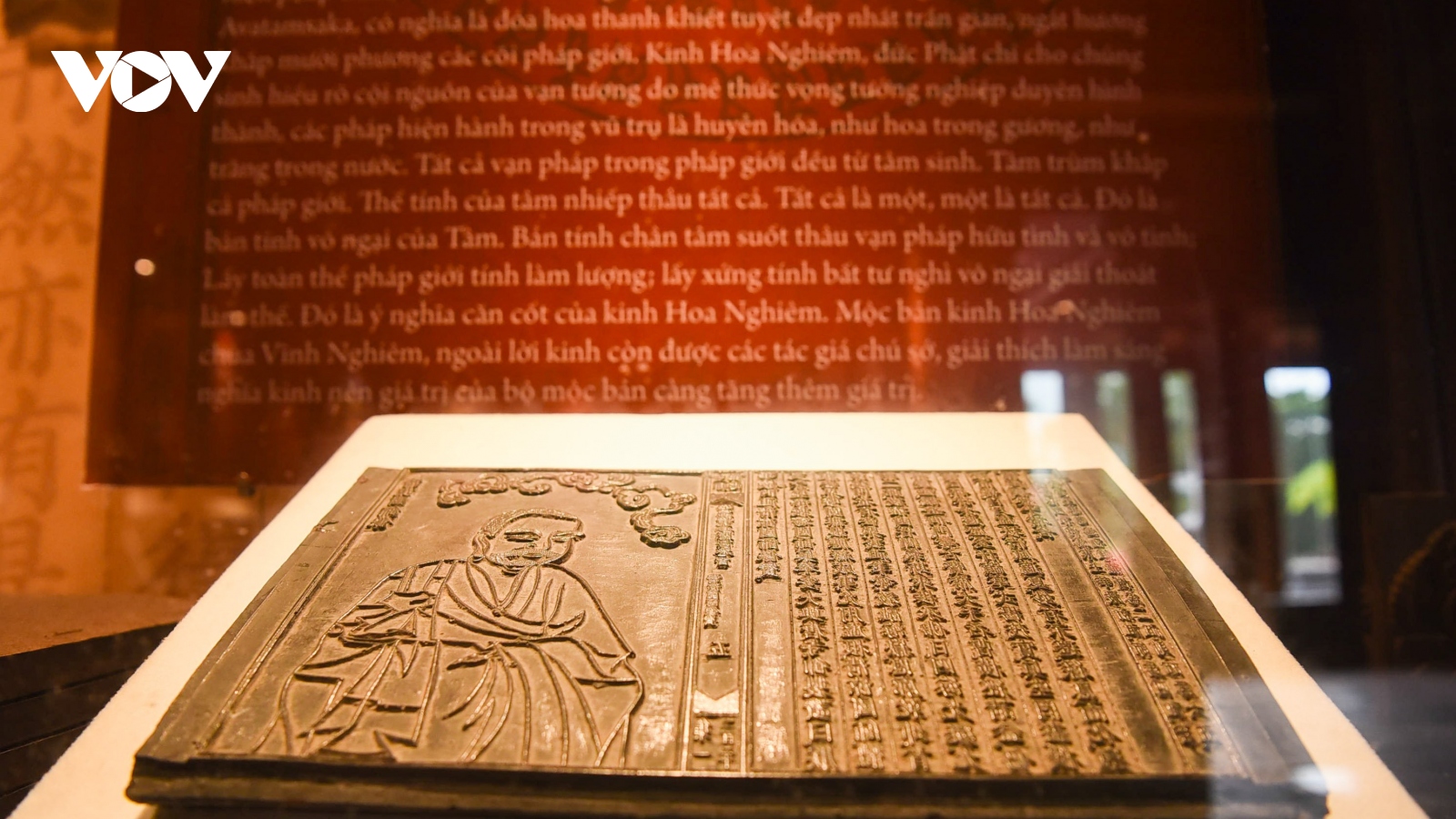 Rước bộ mộc bản của Phật Hoàng lên chùa Thượng Tây Yên Tử ở Bắc Giang