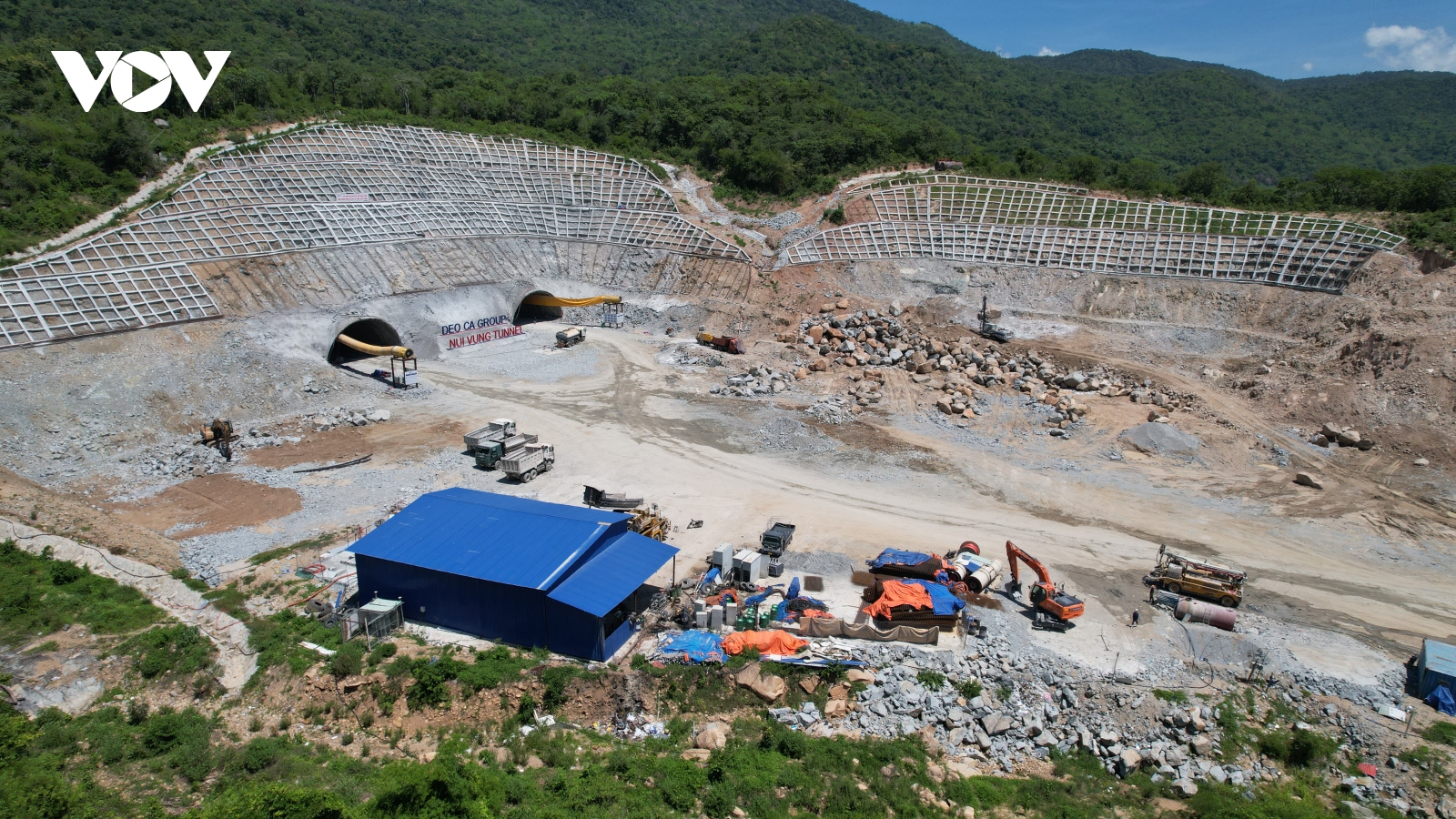 Toàn cảnh thi công hầm Núi Vung dài 2,2km nối thông Ninh Thuận với Bình Thuận