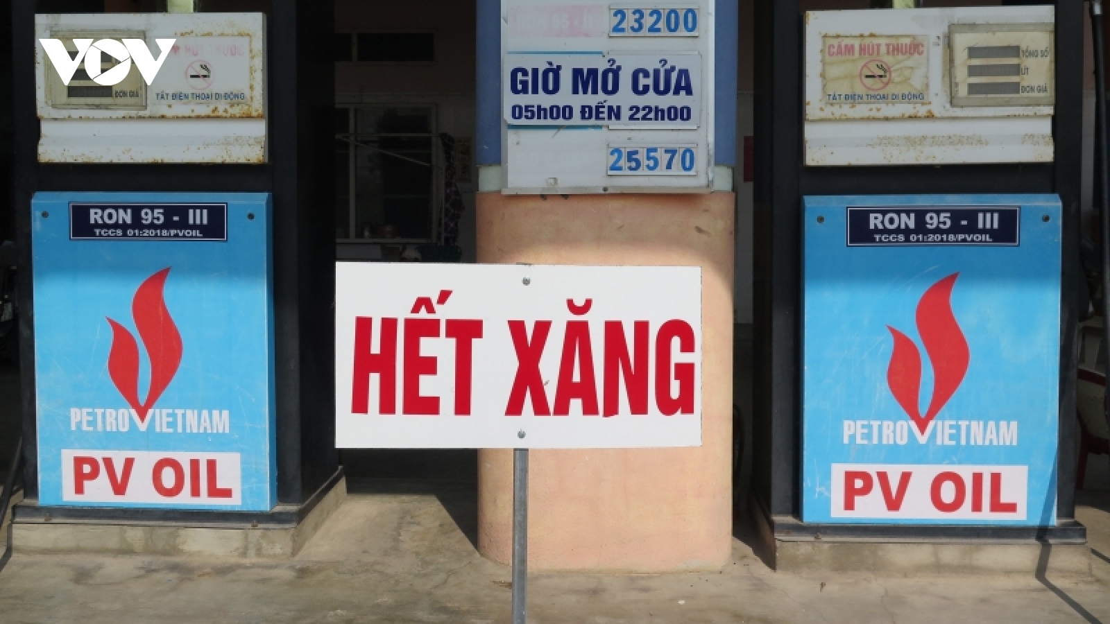 Nhiều cửa hàng xăng dầu ở tỉnh Bình Định treo biển hết xăng