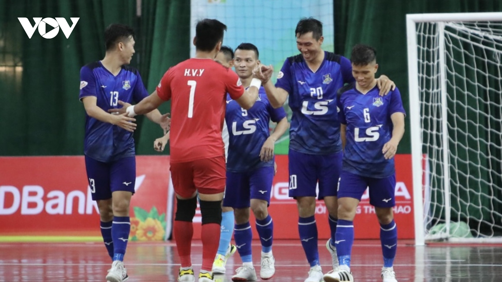 Giải Futsal HDBank Cúp Quốc gia 2022: Thái Sơn Nam, S. Khánh Hòa thắng đậm