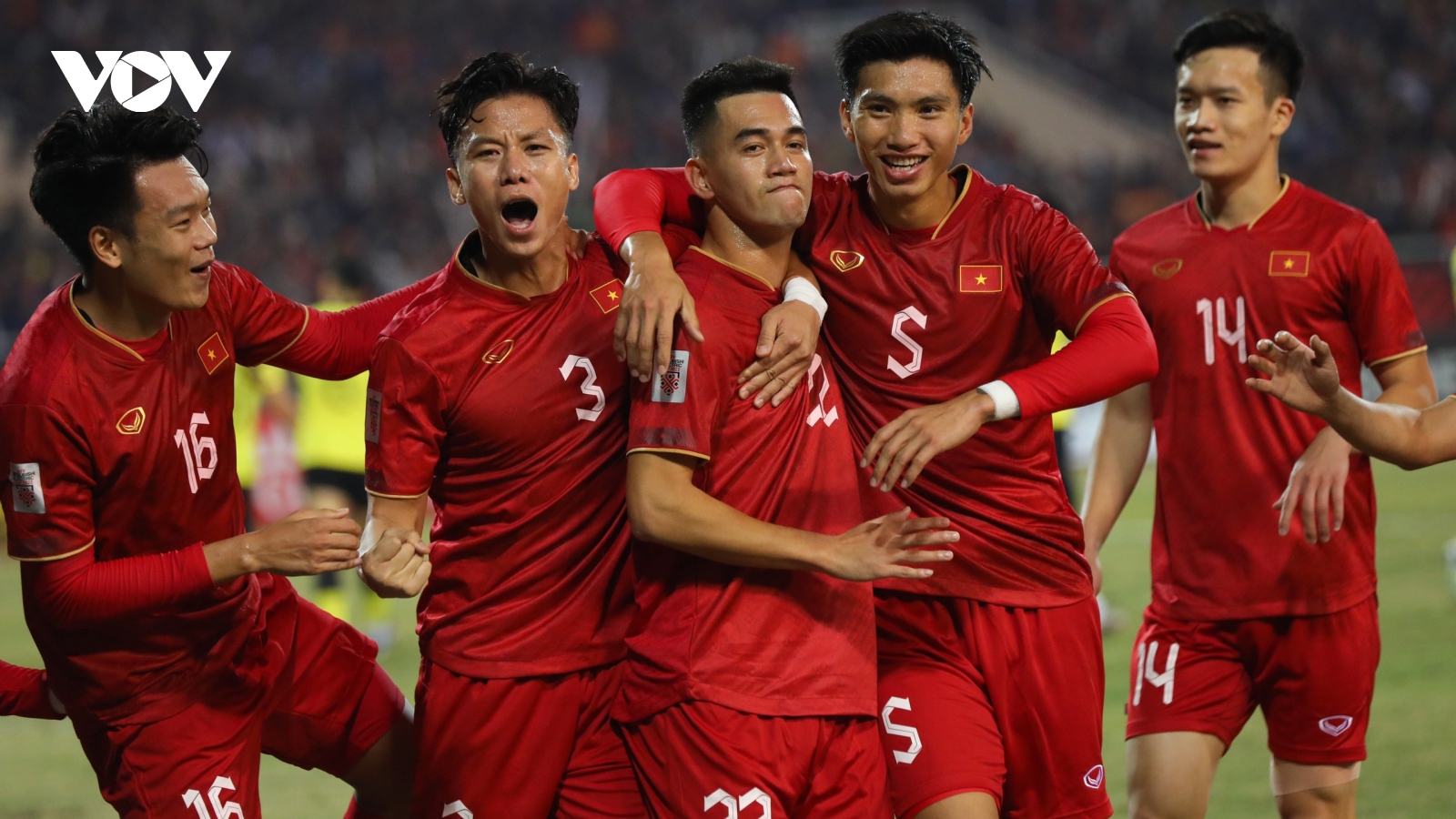 ĐT Việt Nam 3-0 ĐT Malaysia: Chiến thắng màu xám
