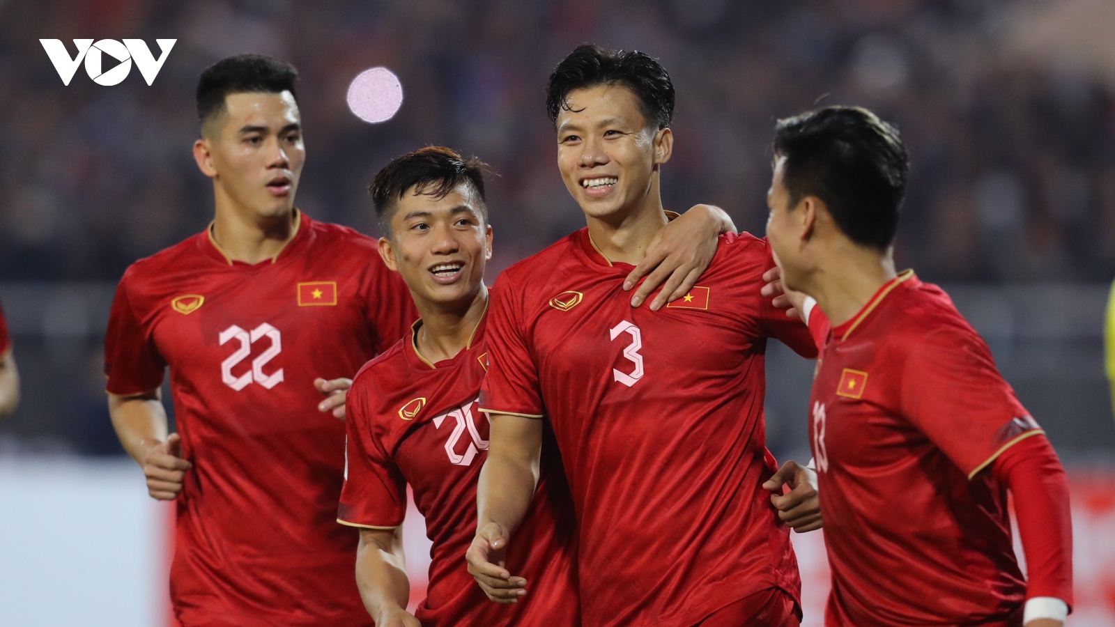 ĐT Việt Nam thắng 3 sao trước Malaysia trong trận đấu có tới hai thẻ đỏ