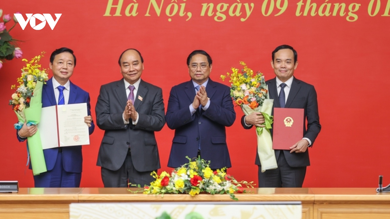 Công bố quyết định bổ nhiệm 2 Phó Thủ tướng Trần Hồng Hà, Trần Lưu Quang