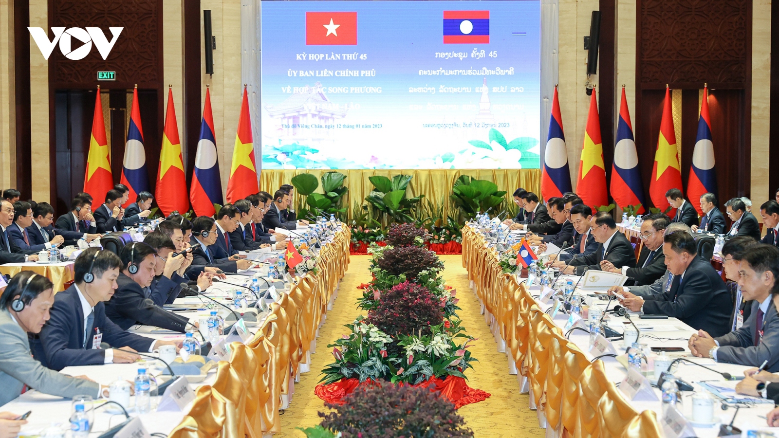 Thủ tướng hai nước Việt Nam và Lào chủ trì kỳ họp 45 Ủy ban Liên Chính phủ