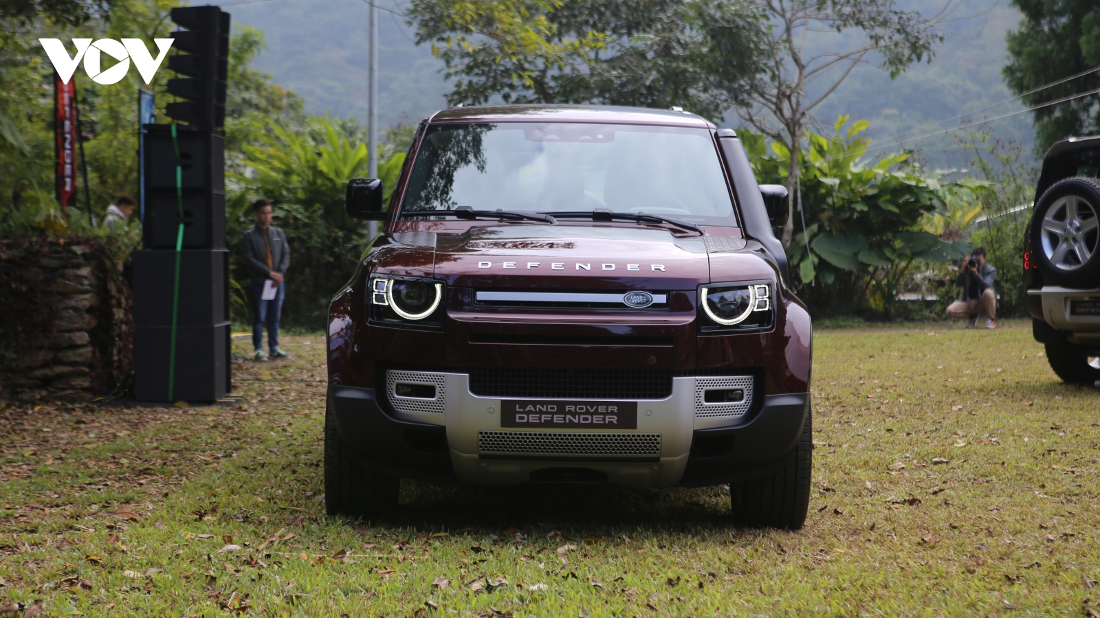 Land Rover Defender 130 ra mắt tại Việt Nam, giá từ 6 tỷ đồng