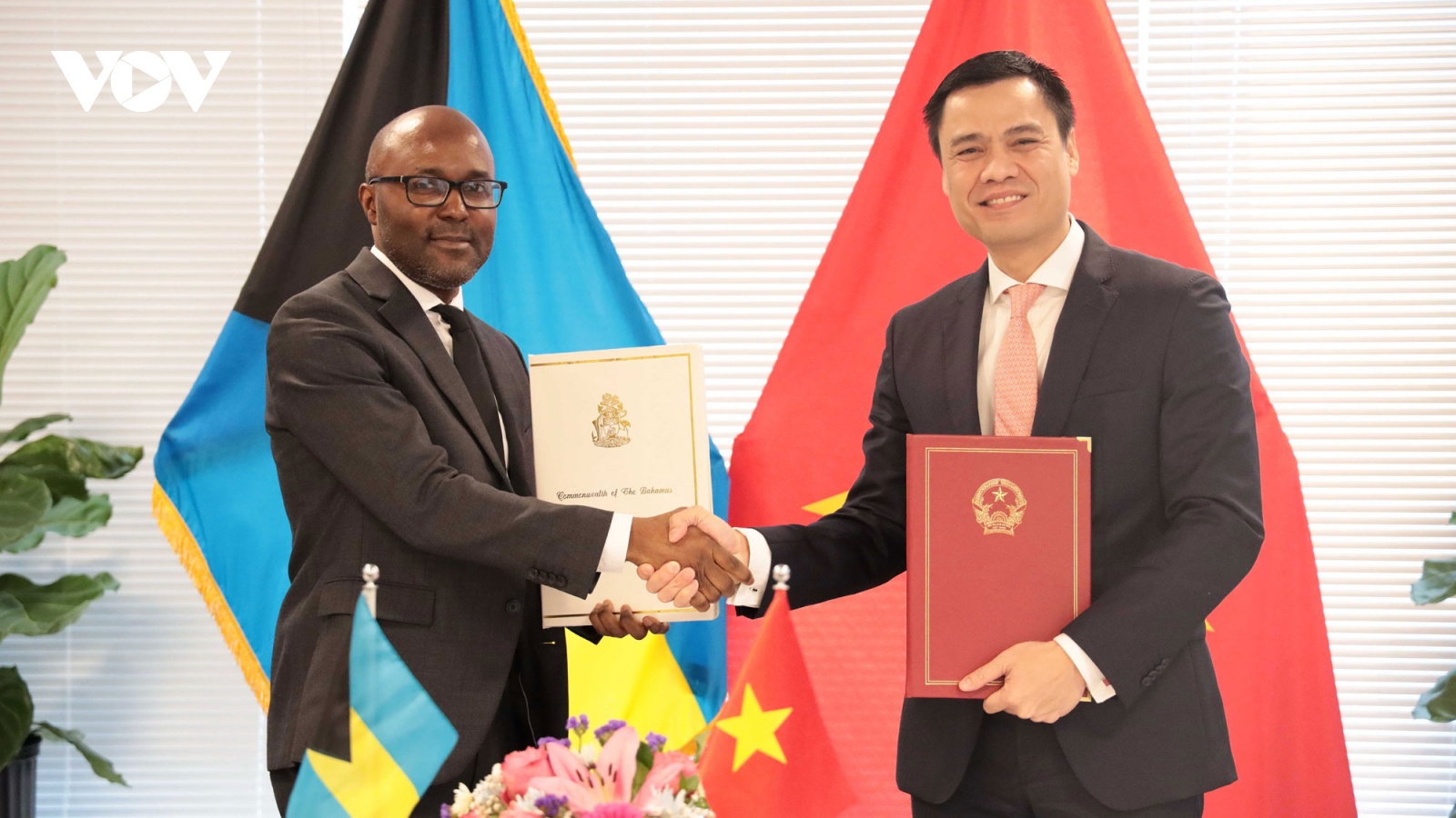 Việt Nam và Bahamas thiết lập quan hệ ngoại giao