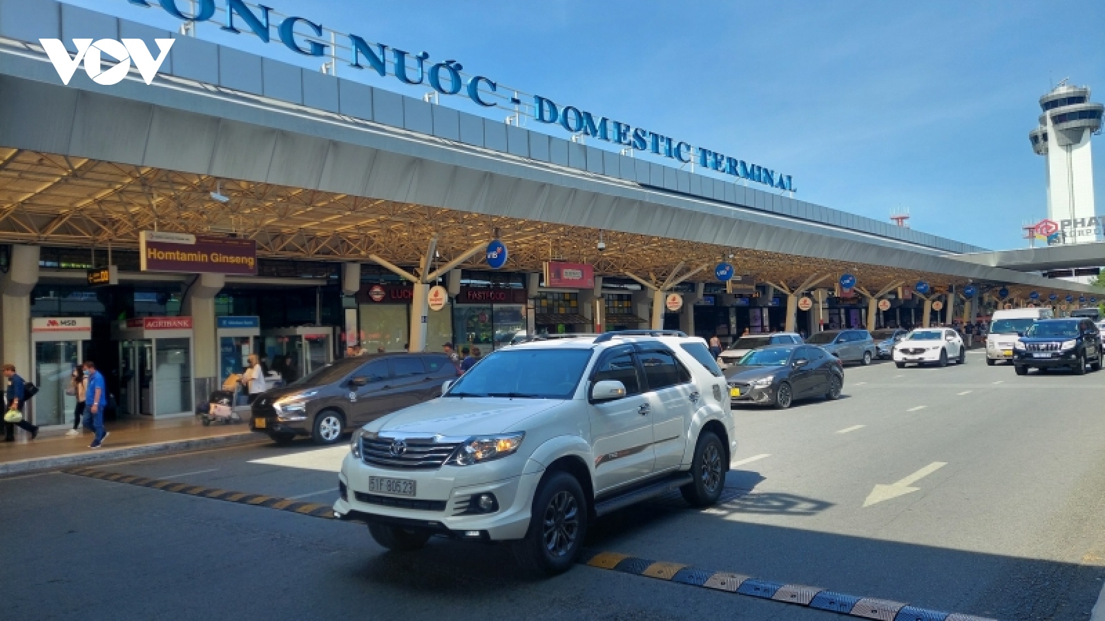 Đưa bãi đệm chứa 100 taxi khu vực sân bay Tân Sơn Nhất vào hoạt động từ 15/1
