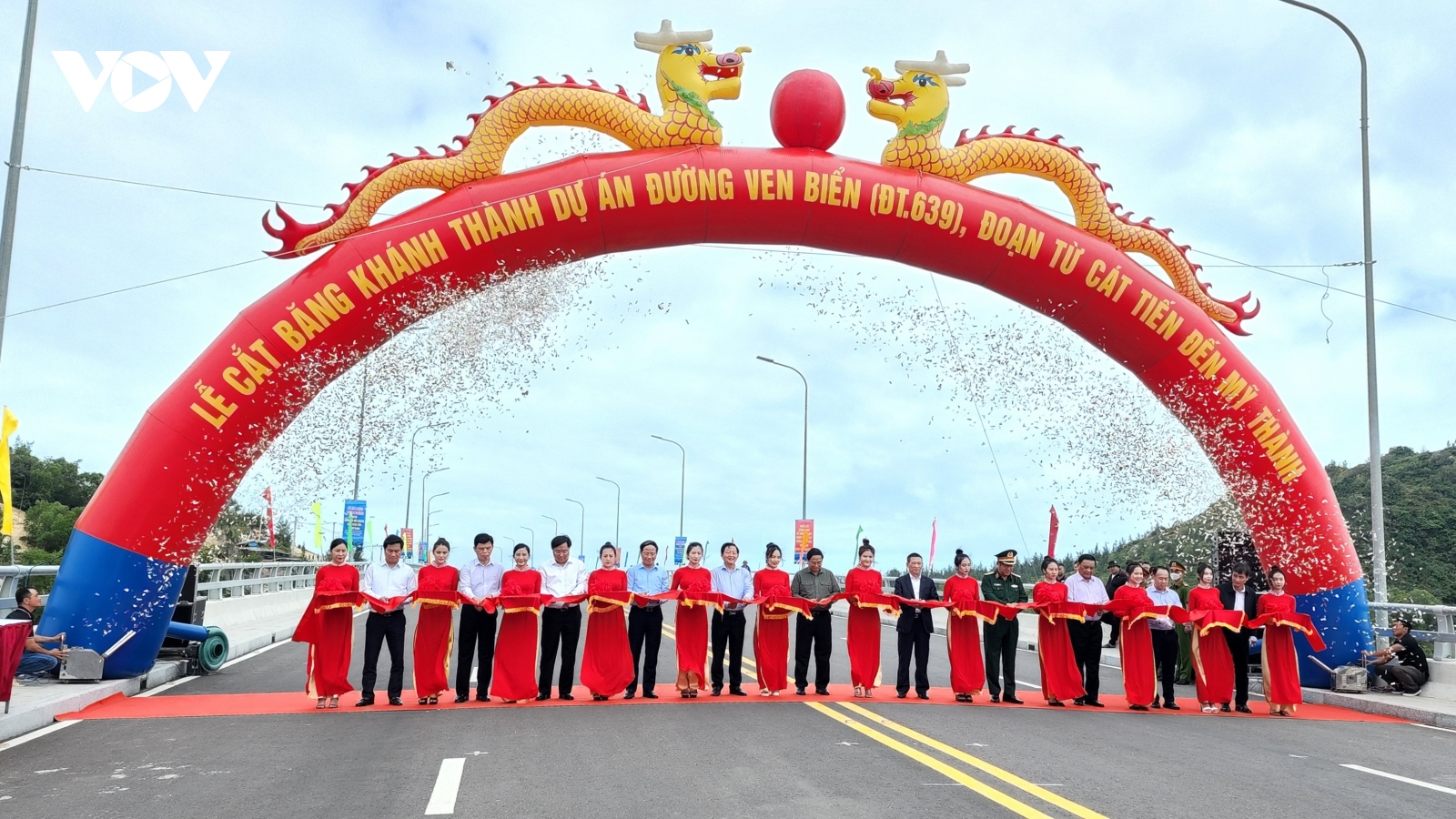 Thủ tướng khảo sát một số công trình, dự án hạ tầng, công nghiệp lớn tại Bình Định