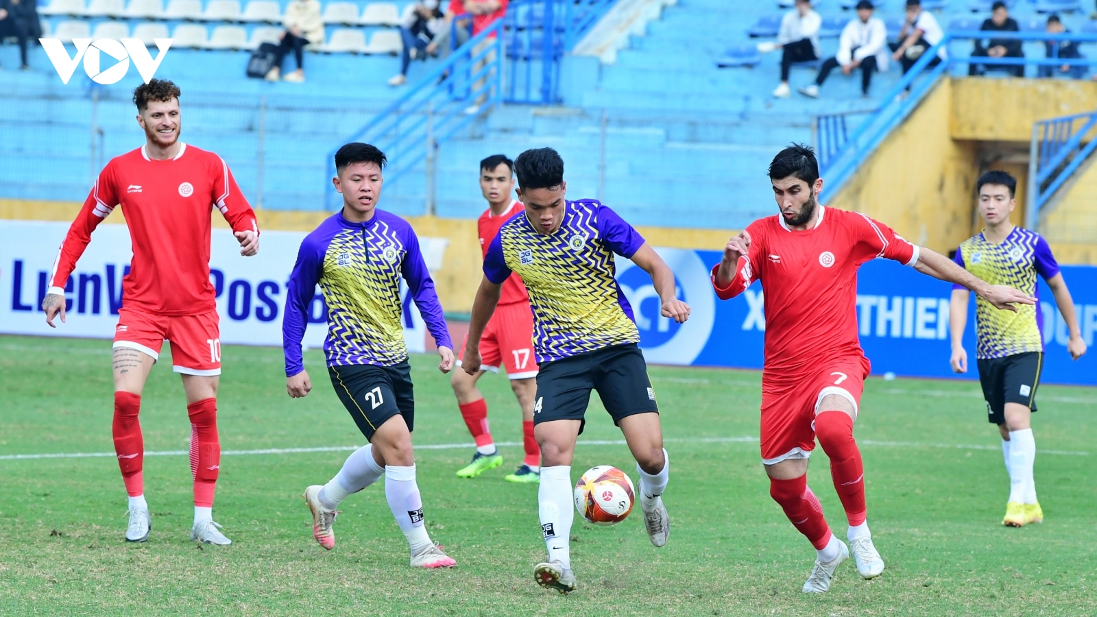 Lịch thi đấu bóng đá hôm nay 5/2: Viettel FC đại chiến Hà Nội FC