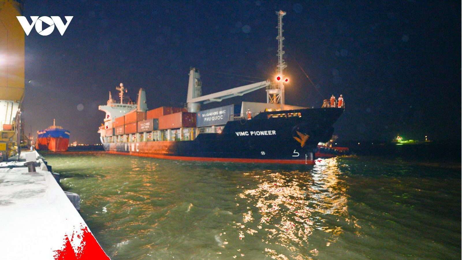 Đón tàu trọng tải lớn vào Cảng Cần Thơ giúp khơi thông hàng hoá 