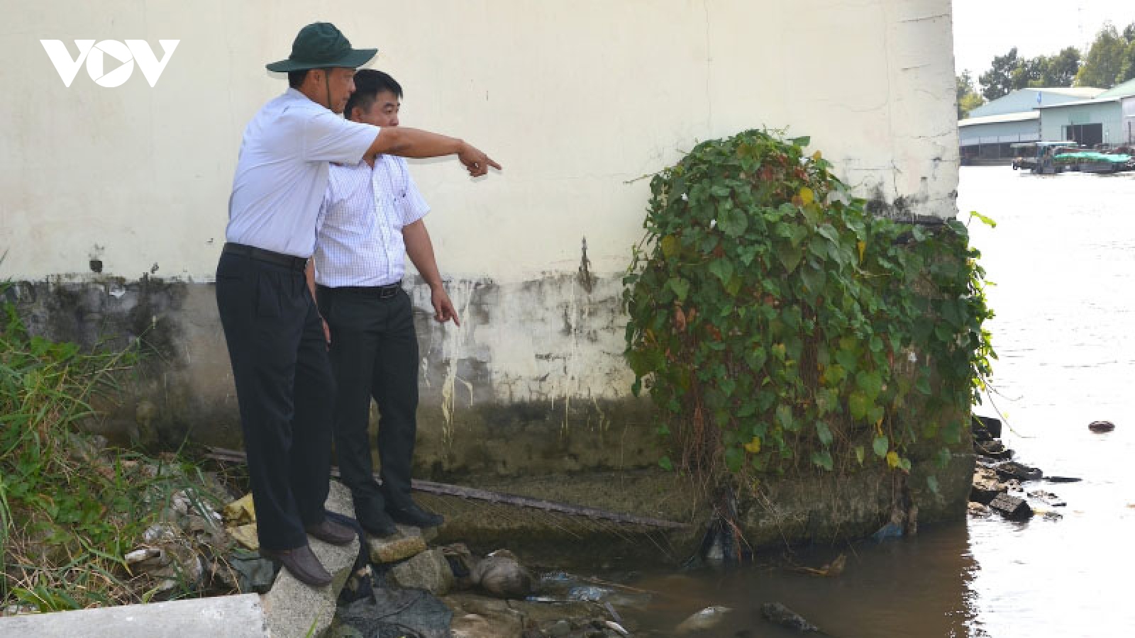 Công bố tình huống khẩn cấp sạt lở bờ sông Mỏ Cày, tỉnh Bến Tre