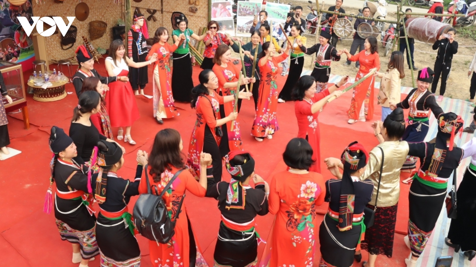 Nhiều nét văn hóa dân tộc độc đáo được đưa vào Lễ hội hoa Ban 2023