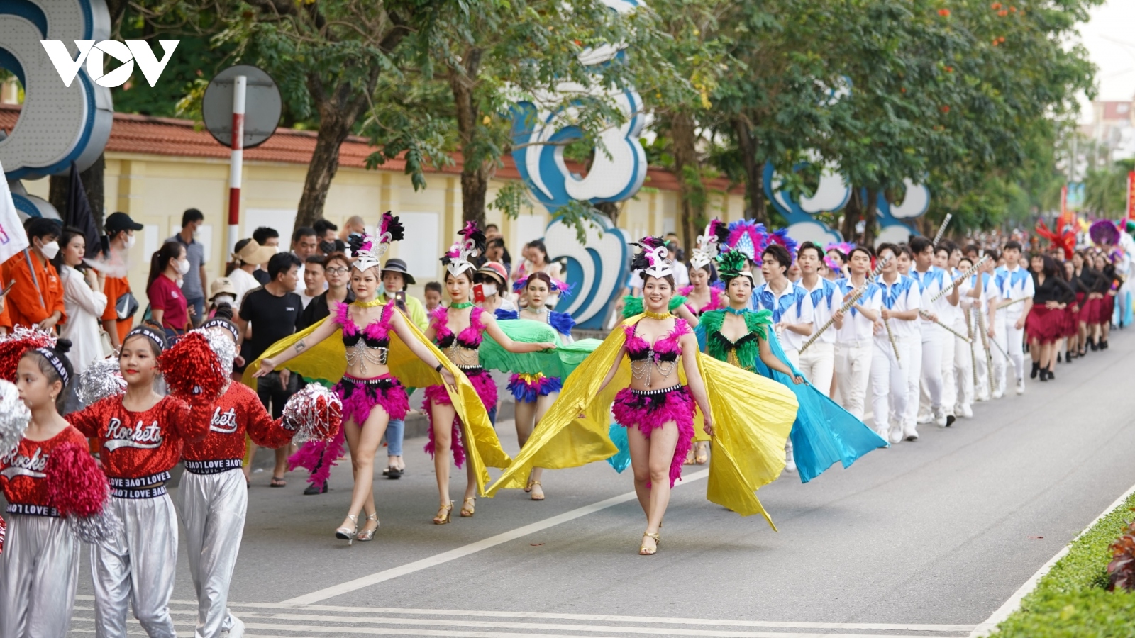 Lễ hội đường phố mở màn tuần Văn hóa - Du lịch Đồng Hới