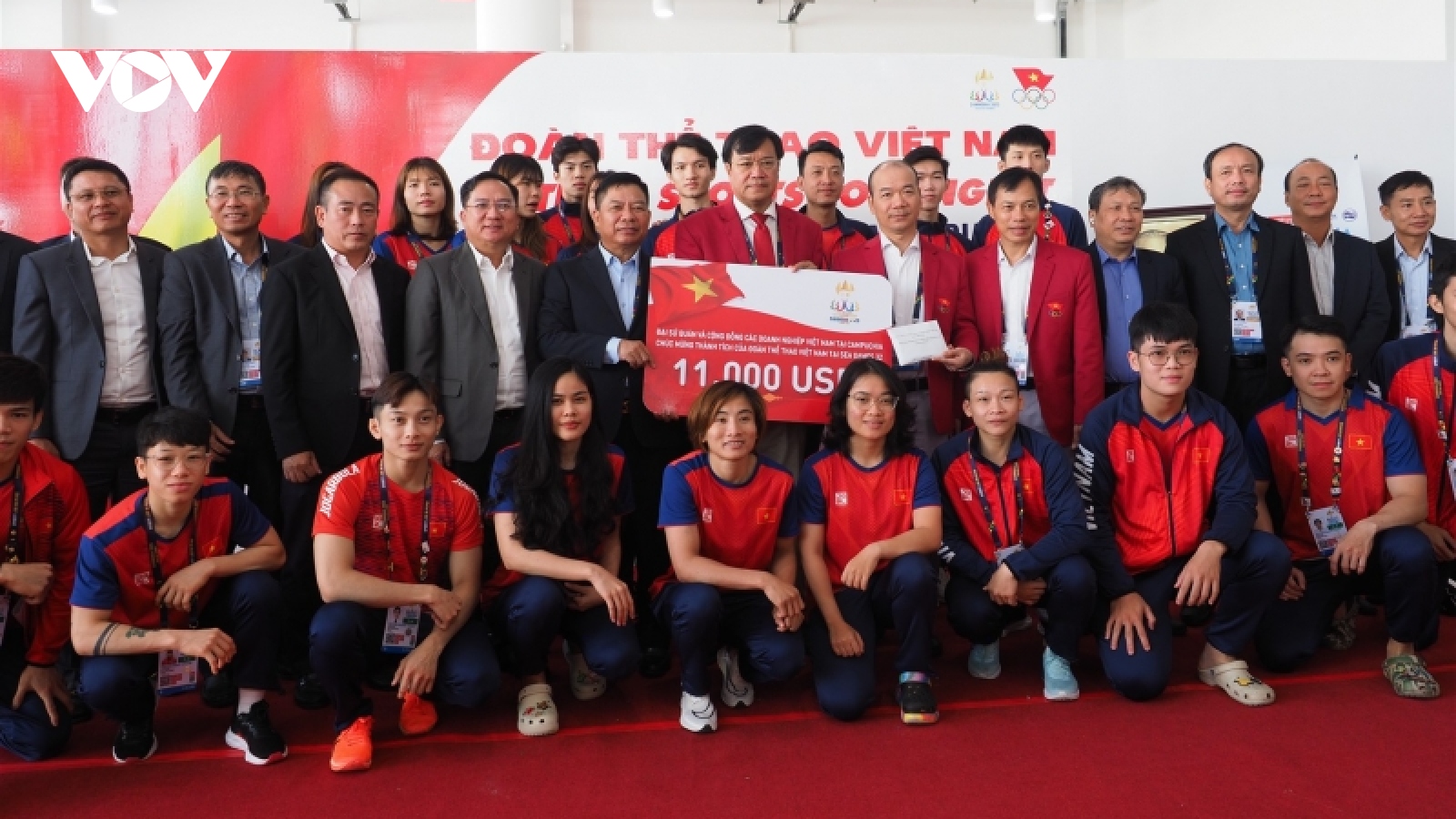 Đại sứ Việt Nam tại Campuchia thăm và chúc mừng Đoàn thể thao Việt Nam dự SEA Games