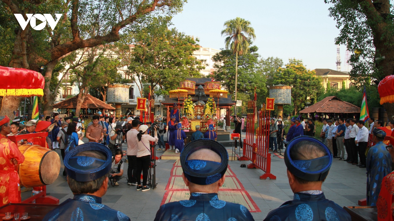 Khoảng 300.000 lượt khách tham gia Festival nghề truyền thống Huế 2023