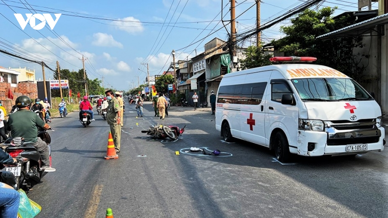 Xe vận chuyển bệnh nhân từ thiện va chạm xe máy, 1 người tử vong