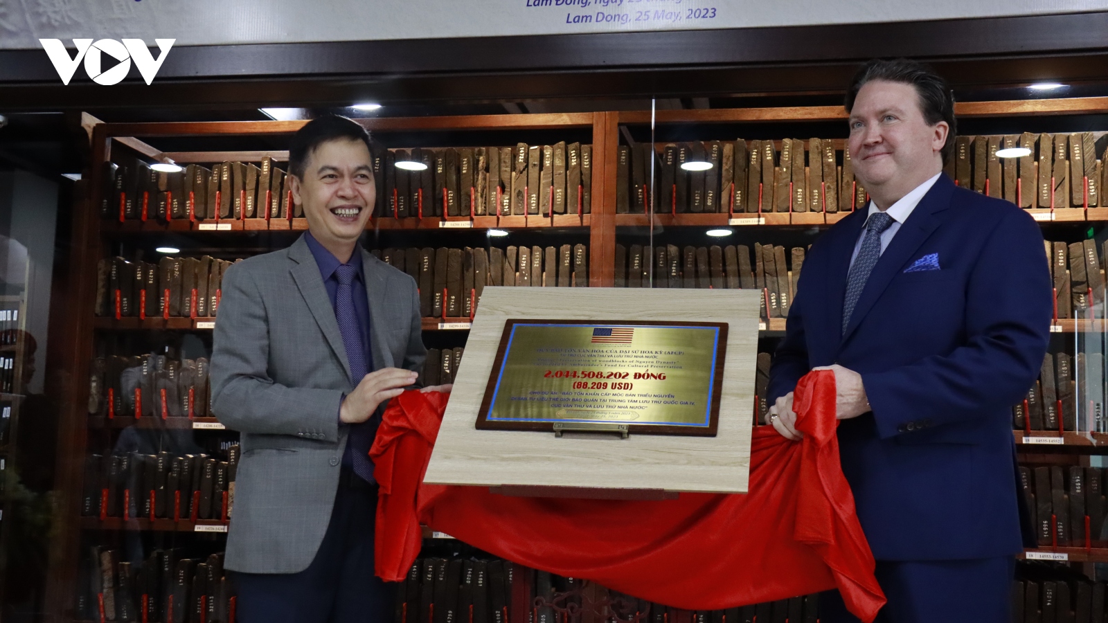 Quỹ Bảo tồn Văn hóa của Đại sứ Hoa Kỳ tài trợ bảo tồn mộc bản triều Nguyễn