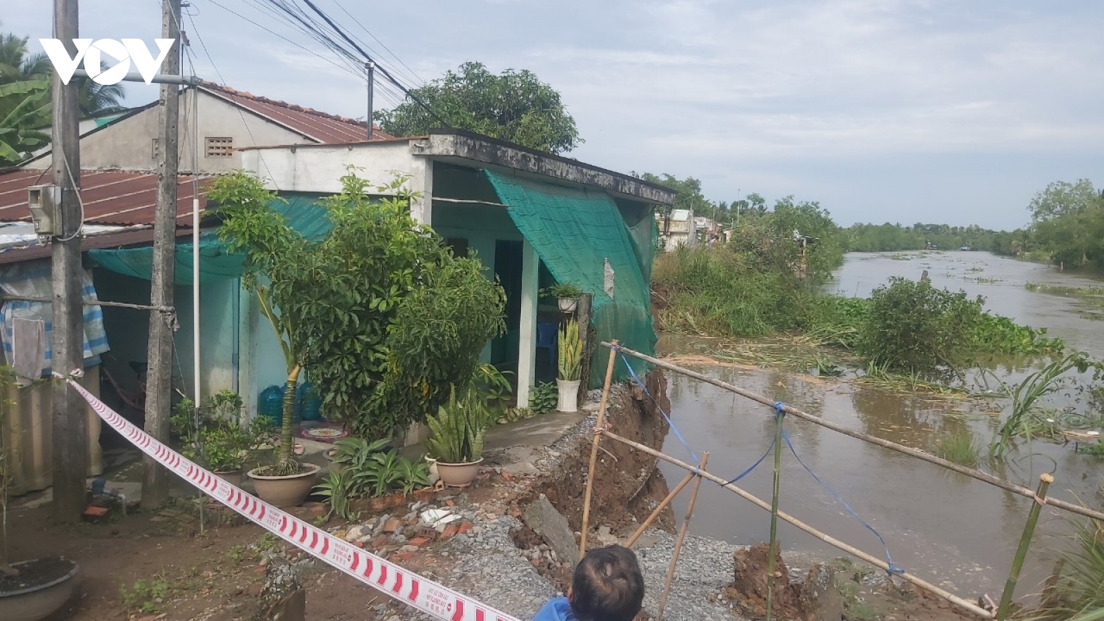 Vĩnh Long công bố tình huống khẩn cấp vụ sạt lở ở xã Phú Đức, huyện Long Hồ