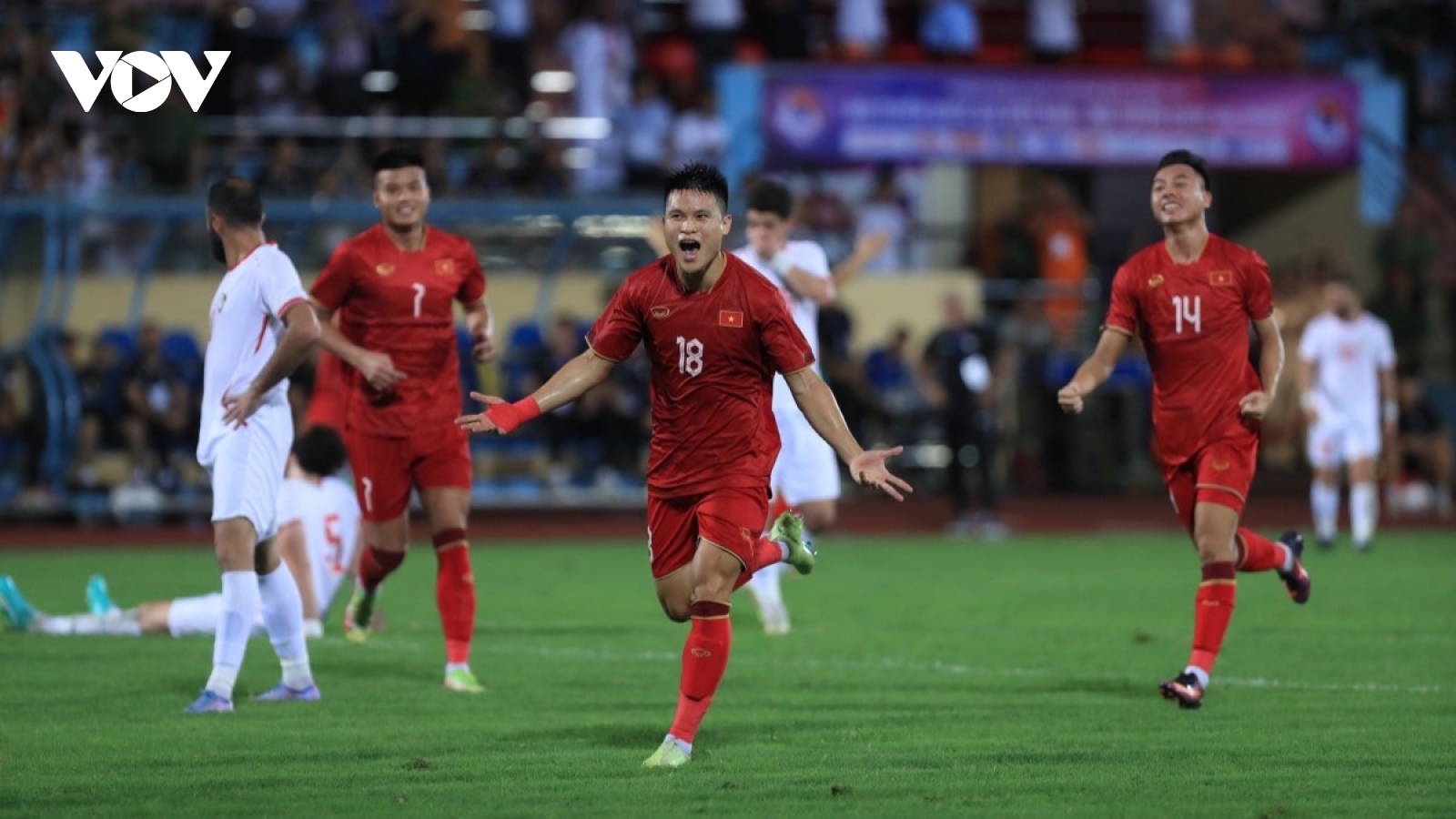 BXH FIFA mới nhất: ĐT Việt Nam vững vàng trong tốp 15 châu Á