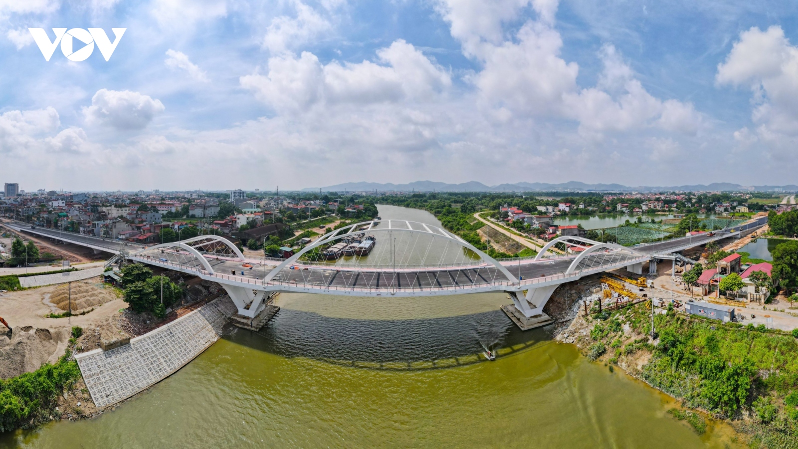 Hình ảnh cầu Á Lữ mở rộng trị giá 300 tỷ đồng vượt sông Thương ở Bắc Giang