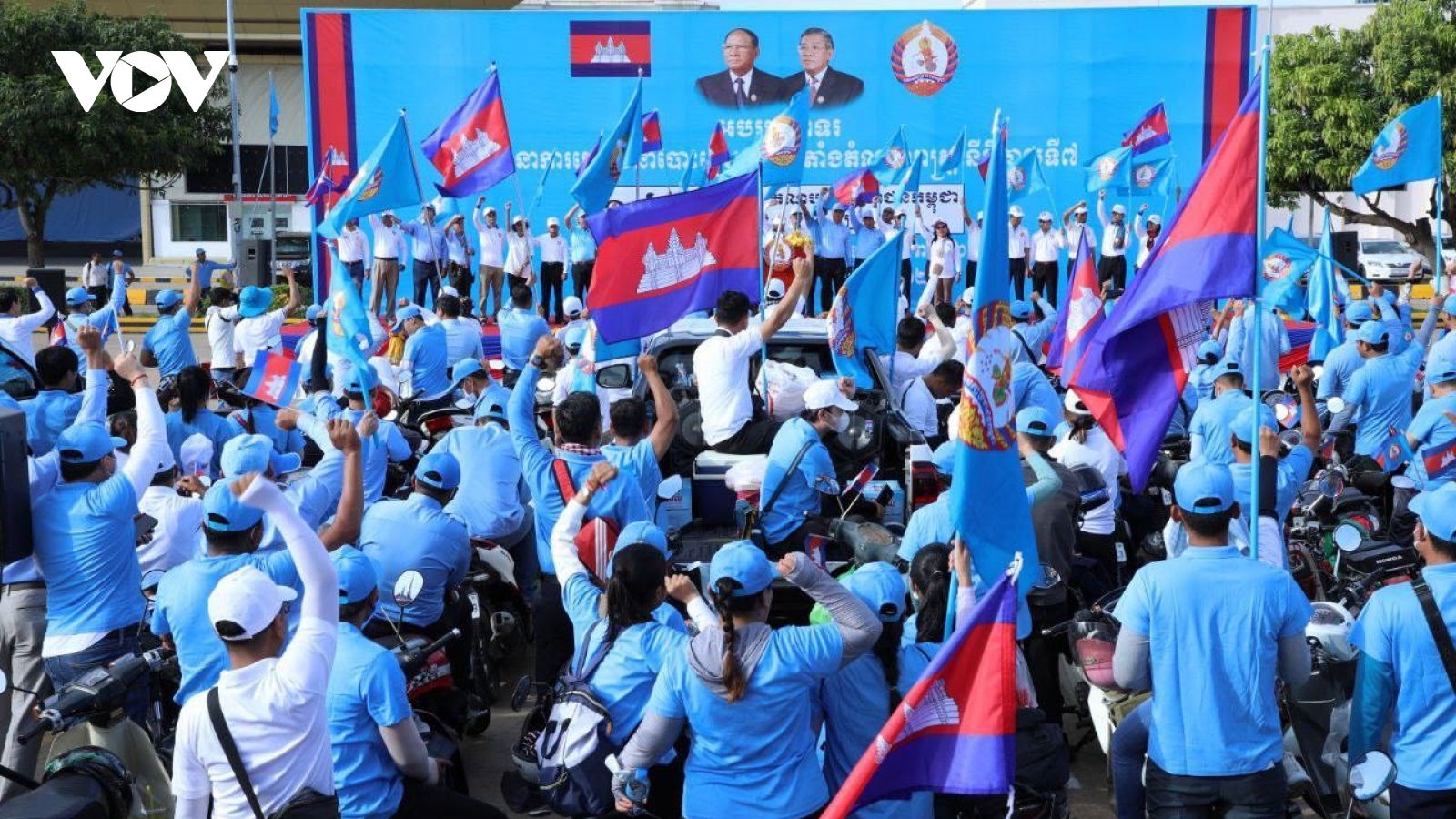 Đảng của Thủ tướng Hunsen thu hút cử tri Campuchia