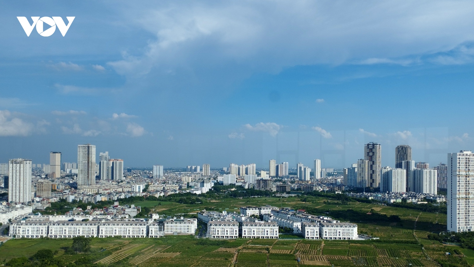 Kinh tế Hà Nội tăng trưởng ra sao sau 15 năm mở rộng địa giới hành chính?