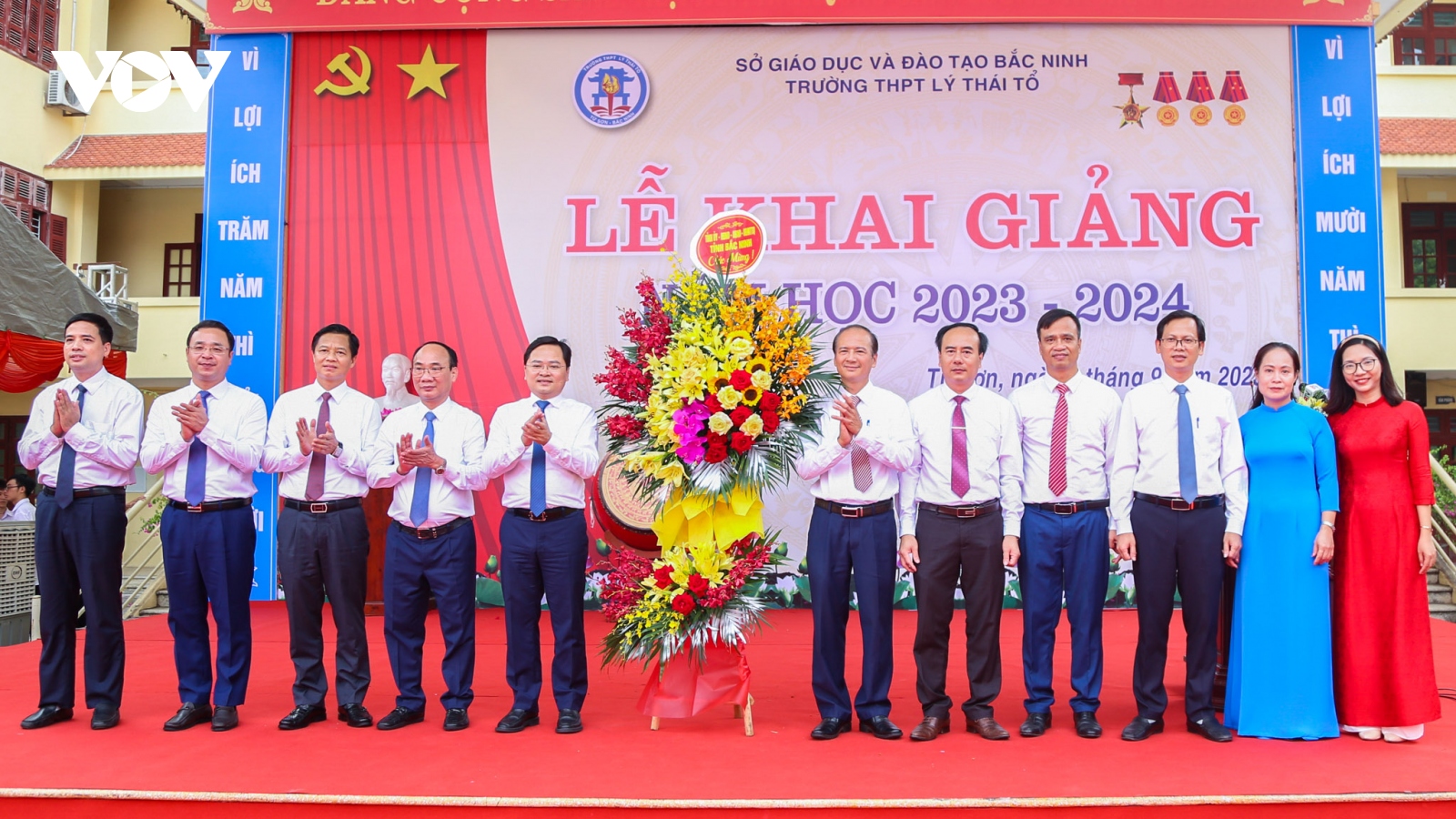 Bắc Ninh, Bắc Giang tưng bừng khai giảng năm học mới