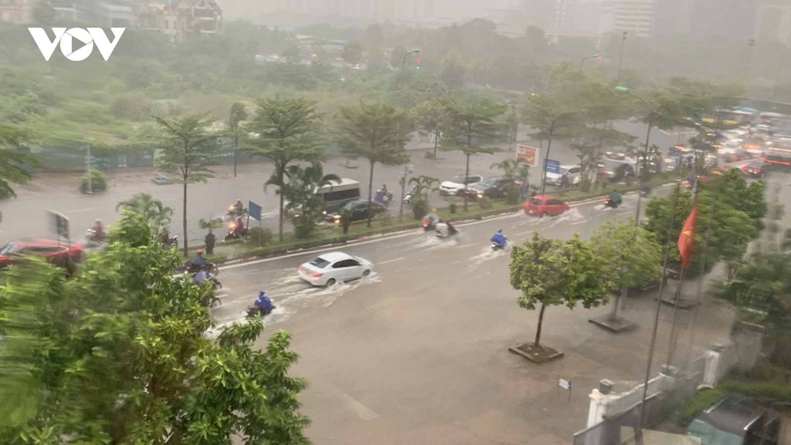 Khu vực nội thành Hà Nội có khả năng tiếp tục ngập úng do mưa lớn