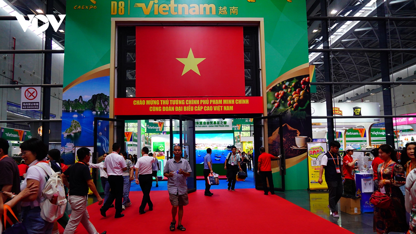 Người tiêu dùng Trung Quốc hào hứng với hàng Việt tại CAEXPO 2023