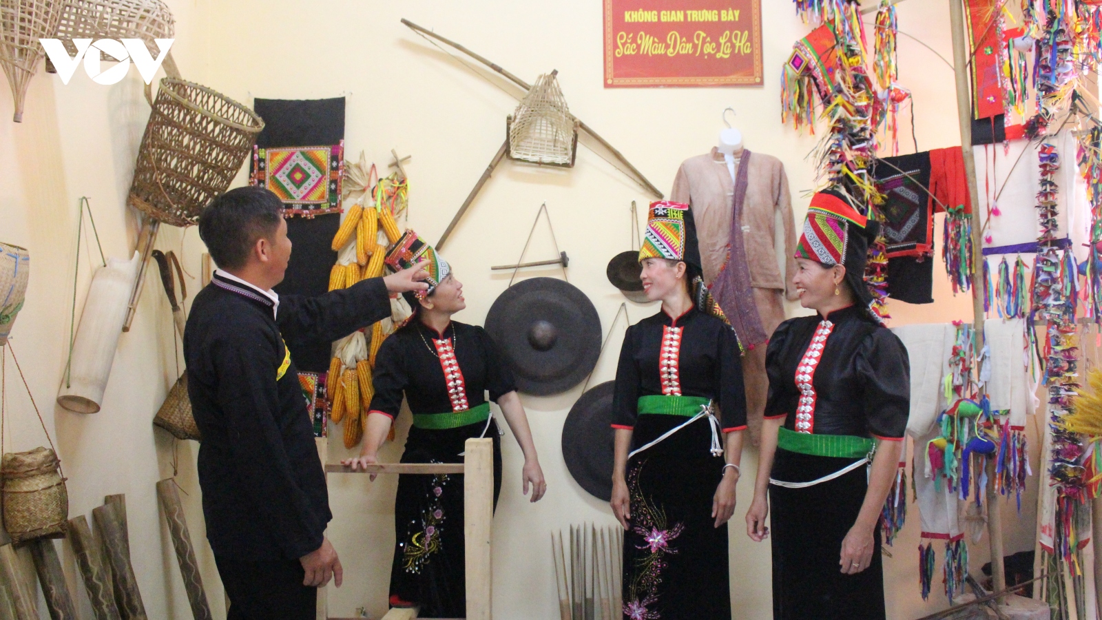 Khánh thành Nhà văn hóa cộng đồng dân tộc La Ha tại Sơn La