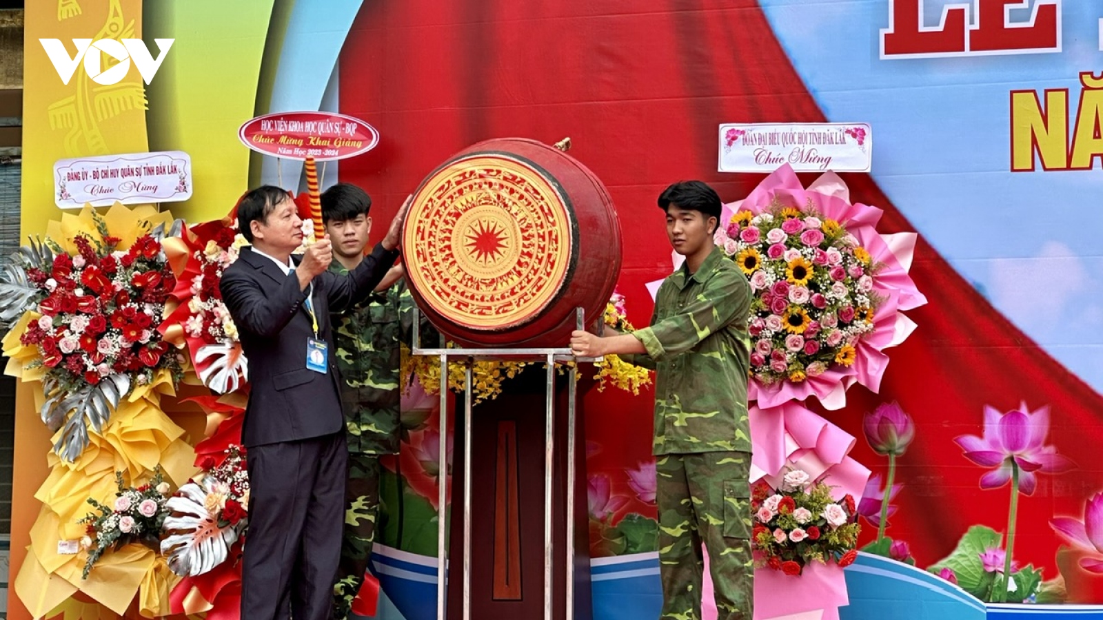 Gần 500.000 học sinh Đắk Lắk dự lễ khai giảng năm học mới